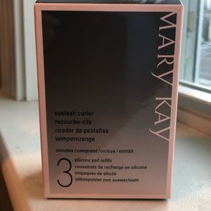 🆕 NIB Mary Kay Eye Lash Curler